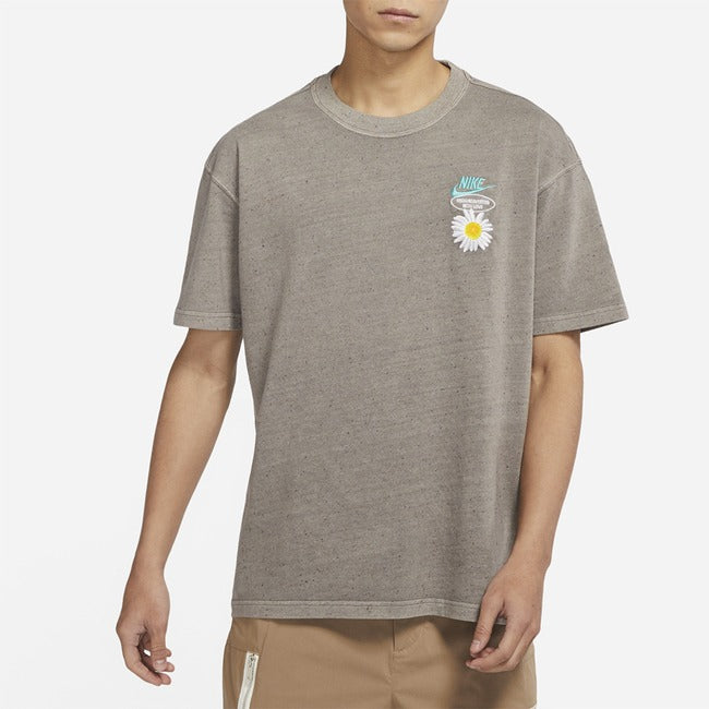 Daisy Gray Futura Tee